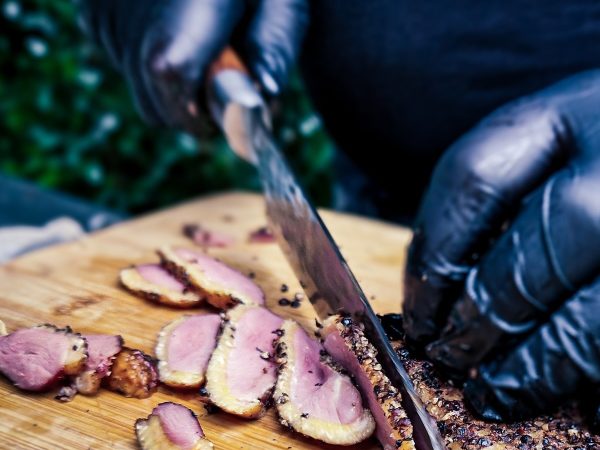 Roken-en-Stoken-op-locatie-barbecue-catering-17.jpg